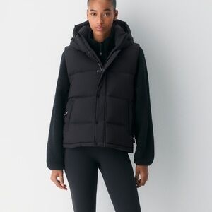 EUC Aritzia TNA Super Puff Black Quilted Women’s Vest size xs